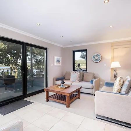 424 - Cashel Canower